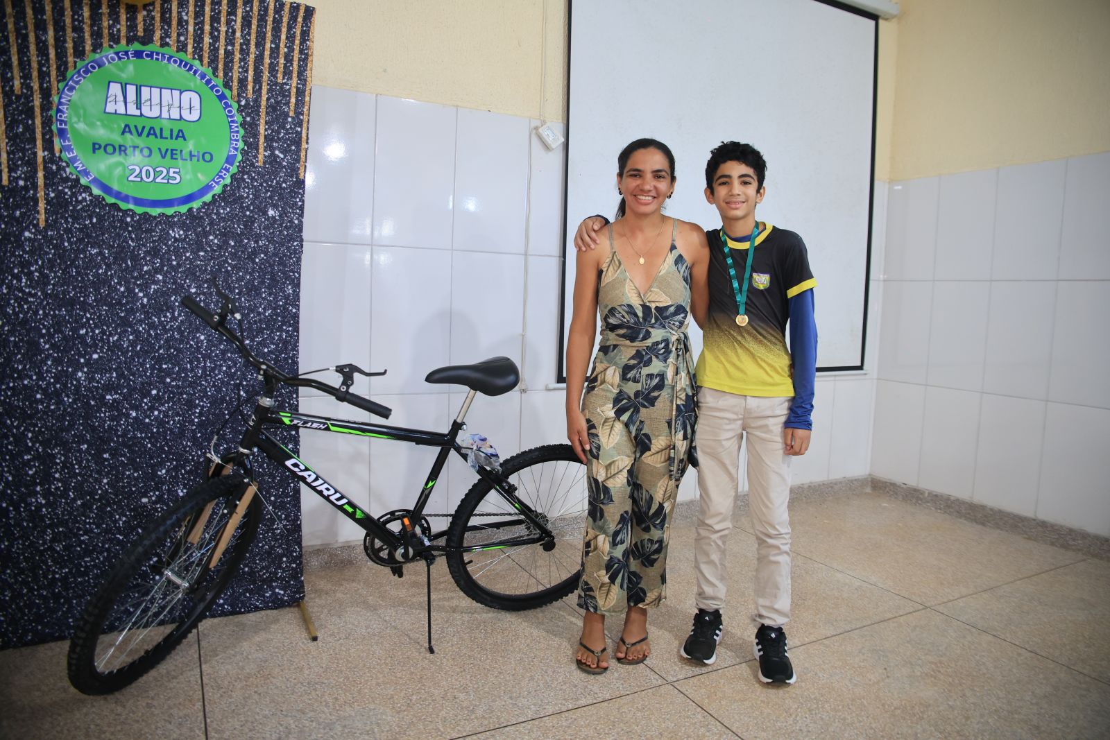 Eliana acrescentou que sempre incentiva o filho a estudar