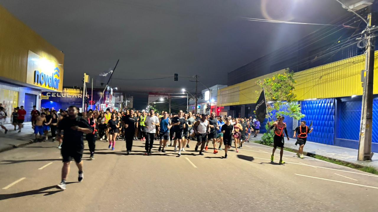 Evento esportivo que reuniu centenas de participantes no centro da capital
